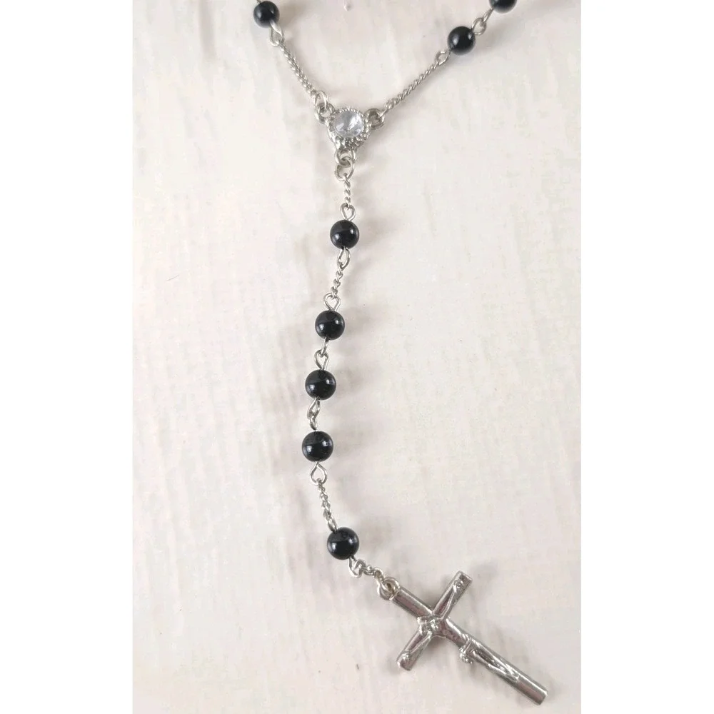 Vintage‎ Style Black Rosary Necklace Silver Tone Crucifix Catholic Devotional